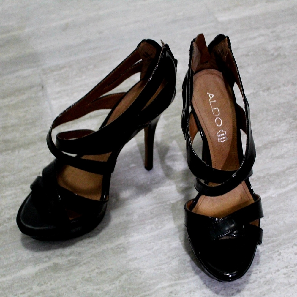 Black high heeled shoes.